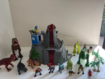 Schleich Dinosaurs 42564 Volcano Expedition + dino-pakket beschikbaar voor biedingen