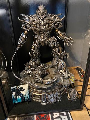 Cosmic brothers transformers megatron statue beschikbaar voor biedingen