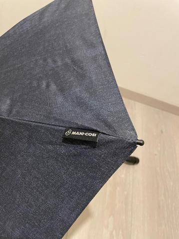 Maxi Cosi parasol Nomad Blue beschikbaar voor biedingen