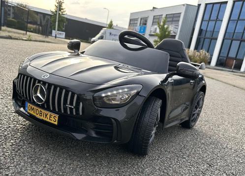 Mercedes GT-R AMG zwart 12V RC / Leder / Rubberban, MP3 AUX, Kinderen en Baby's, Speelgoed | Buiten | Accuvoertuigen, Nieuw, Ophalen of Verzenden