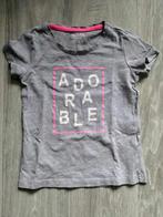 T-shirt gris avec imprimé Hema mt 122, Fille, Chemise ou À manches longues, Utilisé, Enlèvement ou Envoi