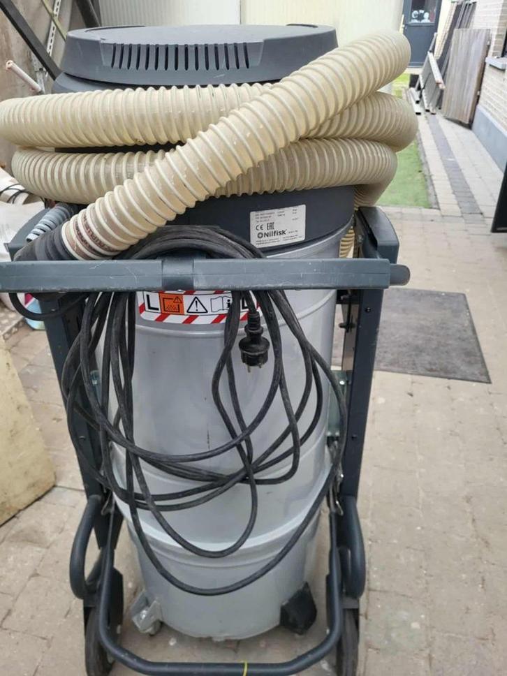 industriële stofzuiger, Elektronische apparatuur, Stofzuigers, Gebruikt, Stofzuiger, Ophalen