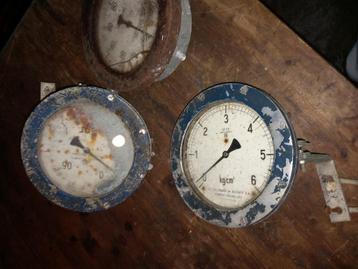 3 machine valve meters voor deco beschikbaar voor biedingen