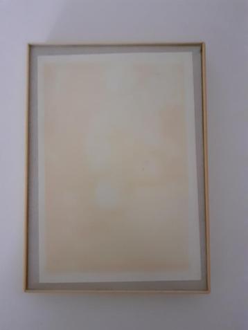 Fotolijst* 13 x 18, lijst verkleurd wit/gelig kunststof beschikbaar voor biedingen