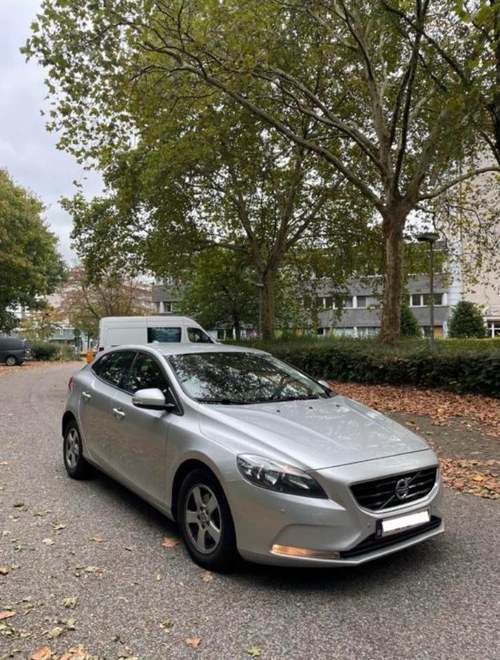 Volvo V40 D2 2.0D 180.000Km 2016 120PK In Uitstekende Staat!, Auto's, Volvo, Particulier, V40, ABS, Airbags, Airconditioning, Alarm