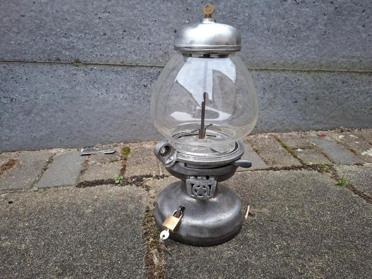 Ancienne machine à gommes en verre et aluminium !, Collections, Machines | Autre, Utilisé, Enlèvement ou Envoi