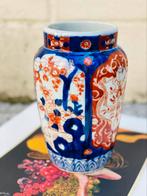 Japans porselein Imari vaas, Antiek en Kunst, Antiek | Vazen, Ophalen of Verzenden