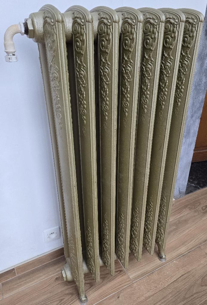 Radiateur ancien en fonte fleuri, Bricolage & Construction, Chauffage & Radiateurs, Utilisé, Radiateur, 80 cm ou plus, 60 à 150 cm