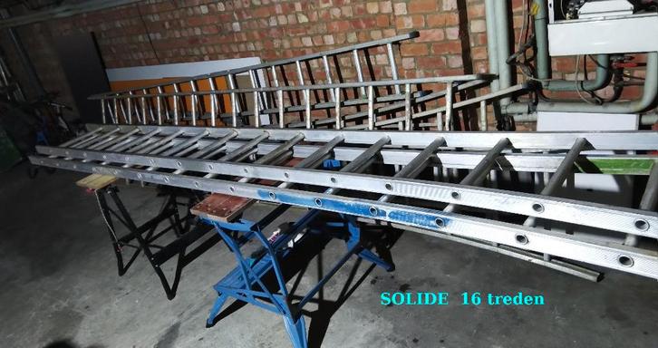 Échelles à tige en aluminium. Très bon état., Bricolage & Construction, Échelles & Escaliers, Enlèvement ou Envoi