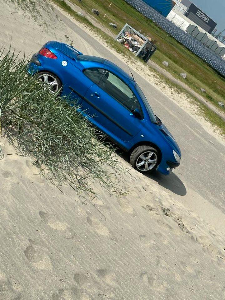 Peugeot 206 cabrio zonder keuring voor verkoop, Auto's, Peugeot, Particulier, Benzine, Euro 3, 3 deurs, Blauw, Leder, Voorwielaandrijving