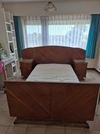 Antiek bed met bijhorende nachtkastjes, Huis en Inrichting, Slaapkamer | Bedden, Gebruikt, Bruin, Twijfelaar, 120 cm