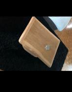 Houten eiken blad, Ophalen