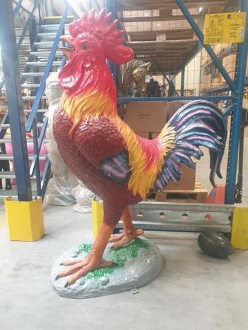 tuinbeeld van een haan  beschikbaar voor biedingen
