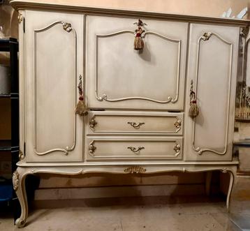 Bar kast art meubel beschikbaar voor biedingen