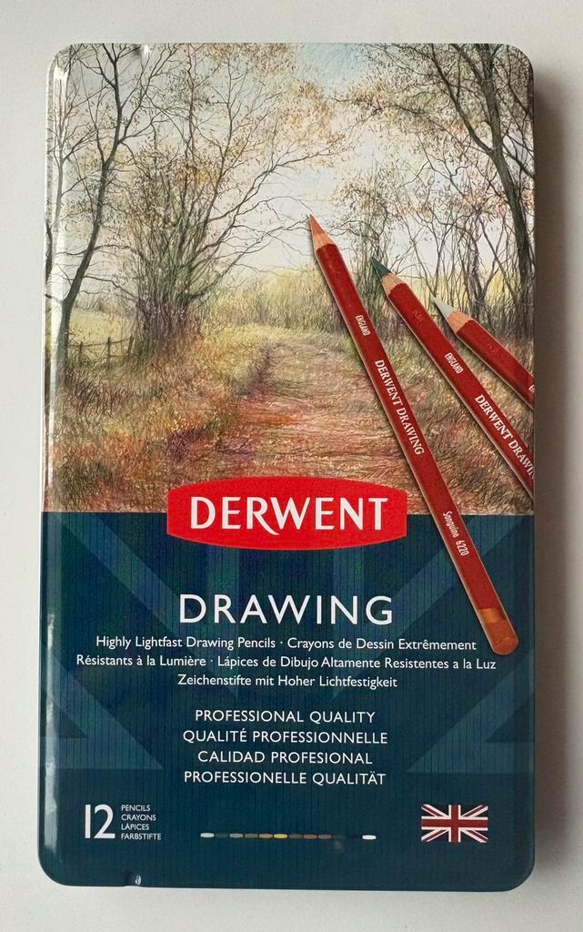SPLINTERNIEUWE doos. DERWENT DRAWING., Hobby en Vrije tijd, Tekenen, Nieuw, Potlood of Stift, Ophalen