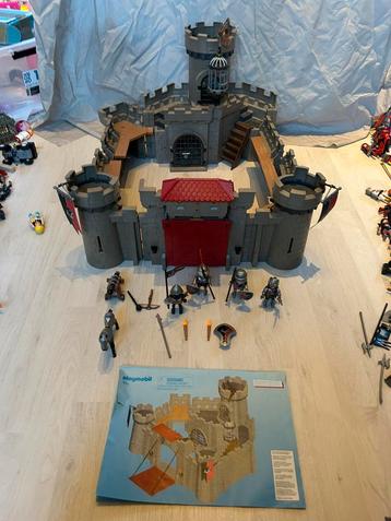 Château playmobil avec extension  beschikbaar voor biedingen