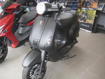 scooter GTS toscana pure a 1.799€ garantie 3 ans disponible aux enchères