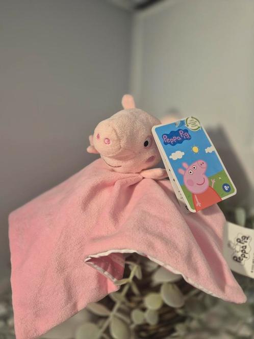 Peppa Pig knuffeldoekje voor baby´s met officiële kaartje, Kinderen en Baby's, Speelgoed | Knuffels en Pluche, Nieuw, Ophalen of Verzenden