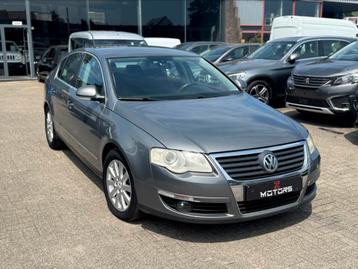 VW PASSAT // 1.6 BENZINE // SEDAN beschikbaar voor biedingen