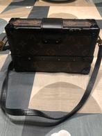 Louie vitton, Enlèvement, Comme neuf