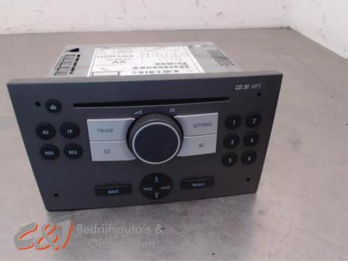 Radio van een Opel Vivaro, Auto-onderdelen, Elektronica en Kabels, Opel, Gebruikt, 3 maanden garantie, Ophalen of Verzenden