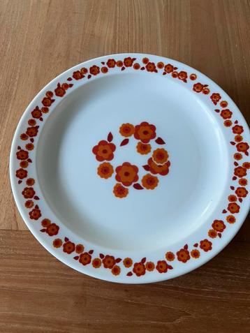 4 ARCOPAL LOTUS dinerborden beschikbaar voor biedingen