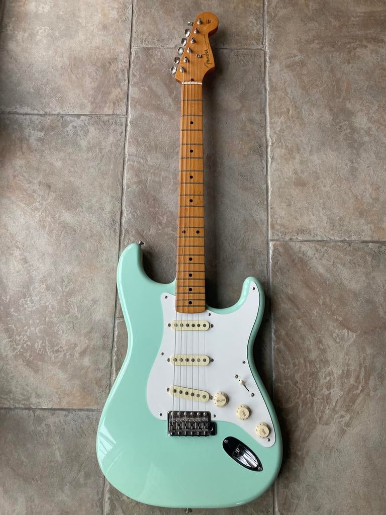 Fender Stratocaster (R), Classic Series ‘50s, Muziek en Instrumenten, Snaarinstrumenten | Gitaren | Elektrisch, Zo goed als nieuw