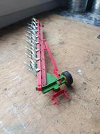 Kverneland Britains ploeg met 8 messen (1985), Ophalen of Verzenden, Zo goed als nieuw, Tractor of Landbouw, Britains