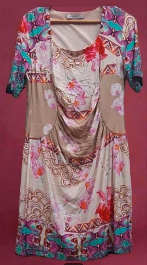 ✨️AMANIA MO Mooie Jurk - Maat 42 - Topstaat✨️, Kleding | Dames, Jurken, Zo goed als nieuw, Maat 42/44 (L), Roze, Boven de knie