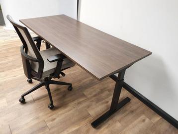 Easy bureau zwart beschikbaar voor biedingen