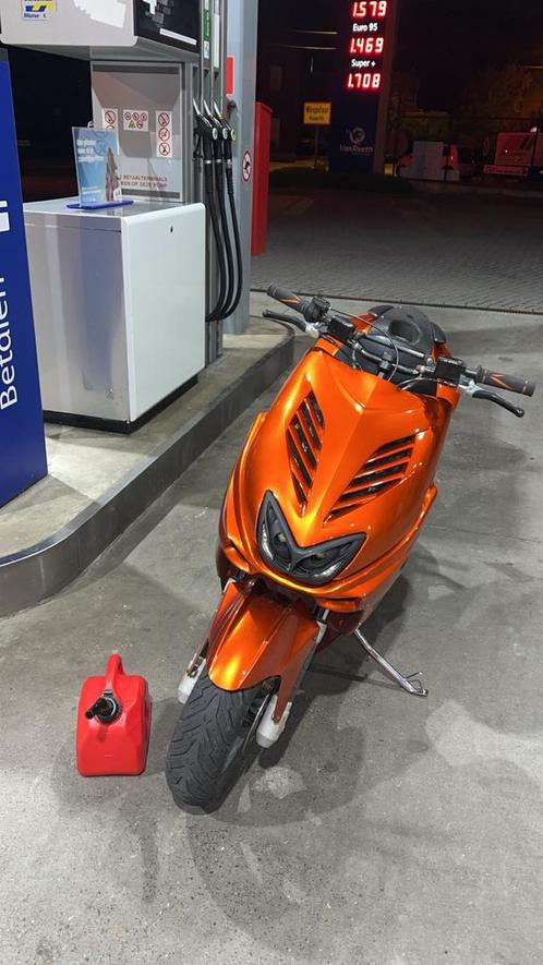 Aerox 50cc, Fietsen en Brommers, Scooters | Yamaha, Zo goed als nieuw, Aerox, Klasse B (45 km/u), Tweetakt, Ophalen