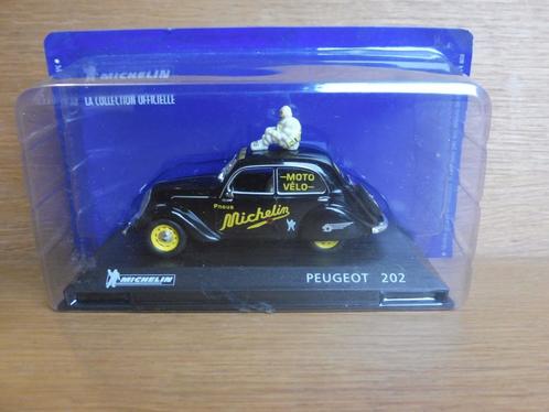 1:43 Altaya (Norev) Peugeot 202 1946 Michelin, Hobby en Vrije tijd, Modelauto's | 1:43, Zo goed als nieuw, Auto, Norev, Ophalen of Verzenden