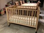 Houten plooibaar Kinderbed plus matras. 120 op 60, Ophalen, Zo goed als nieuw, Minder dan 140 cm, Matras