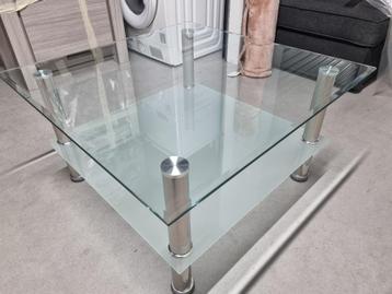 Glazen salontafel met dubbel blad beschikbaar voor biedingen