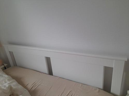 Bed 140 x 200, Huis en Inrichting, Slaapkamer | Bedden, Zo goed als nieuw, Ophalen of Verzenden