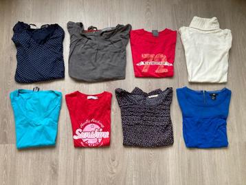 8 Dames t-shirts  beschikbaar voor biedingen