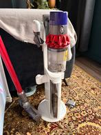 Dyson v10 met oplaadstation en extra accessoires, Ophalen, Zo goed als nieuw