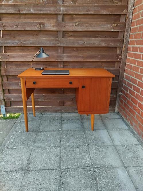 Vintage modernistisch bureau, Huis en Inrichting, Bureaus, Bureau, Ophalen