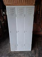 Lockerkast, Ophalen