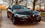 Alfa Romeo Giulia, Cuir, Achat, Boîte manuelle, Entretenue par le concessionnaire