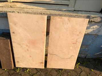 Roze marmeren plaat beschikbaar voor biedingen