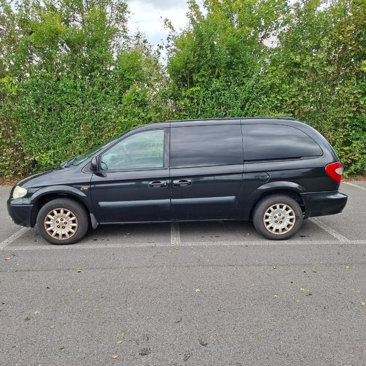 Chrysler Grand Voyager, Auto's, Chrysler, Particulier, Grand Voyager, Diesel, Monovolume, 5 deurs, Automaat, Zwart, Grijs, Stof
