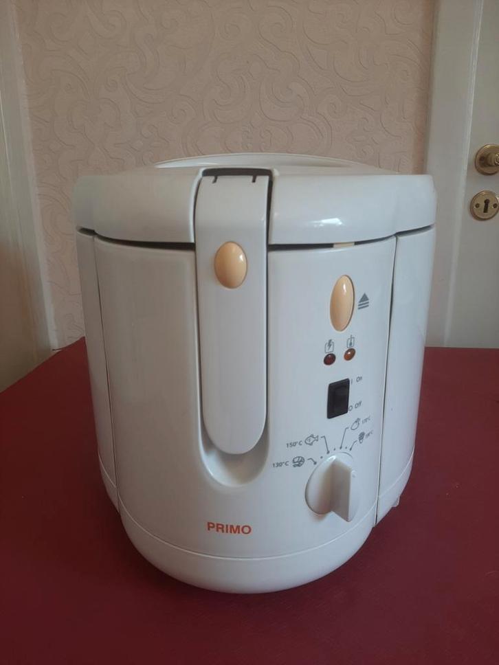 Primo friteuse 2000W – Nooit gebruikt!, Elektronische apparatuur, Frituurpannen, Zo goed als nieuw, Ophalen
