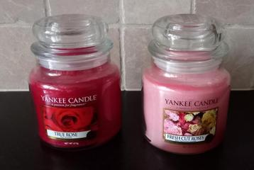 Geurkaarsen Yankee Candle  True Rose en Fresh cut roses beschikbaar voor biedingen