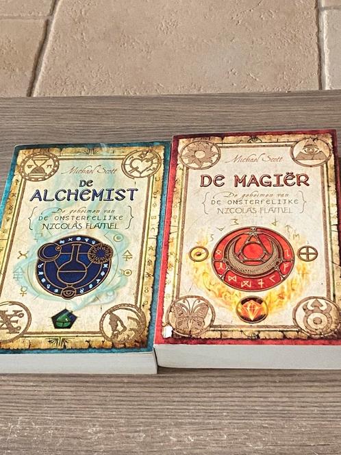 Michael Scott - De magier, Boeken, Fantasy, Ophalen of Verzenden