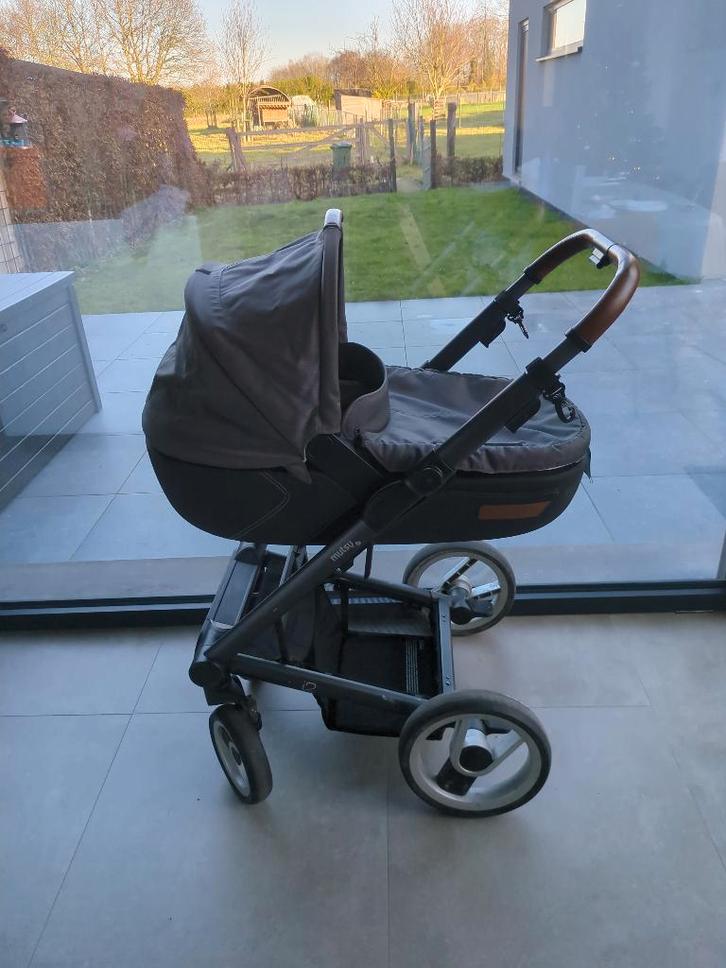 Mutsy i2 kinderwagen, Kinderen en Baby's, Kinderwagens en Combinaties, Gebruikt, Kinderwagen, Mutsy, Duowagen, Met reiswieg, Verstelbare duwstang