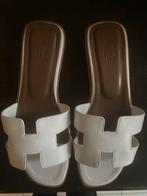 Slippers wit, Kleding | Dames, Schoenen, Ophalen of Verzenden, Zo goed als nieuw, Wit, Slippers