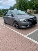 Mercedes b 180, Auto's, Mercedes-Benz, Euro 5, Zwart, 4 cilinders, Leder