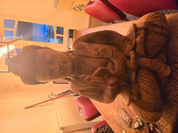 Zeer zware buddha in hout  beschikbaar voor biedingen