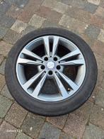 4 Banden + vlegen mercedes 17 inch, Auto-onderdelen, Banden en Velgen, Ophalen of Verzenden, 17 inch, Band(en)